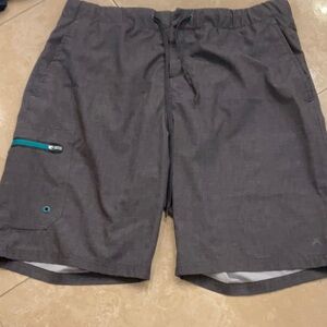 ZEROXPOSUR MEN’S BATHING SUIT IN SIZE LARGE